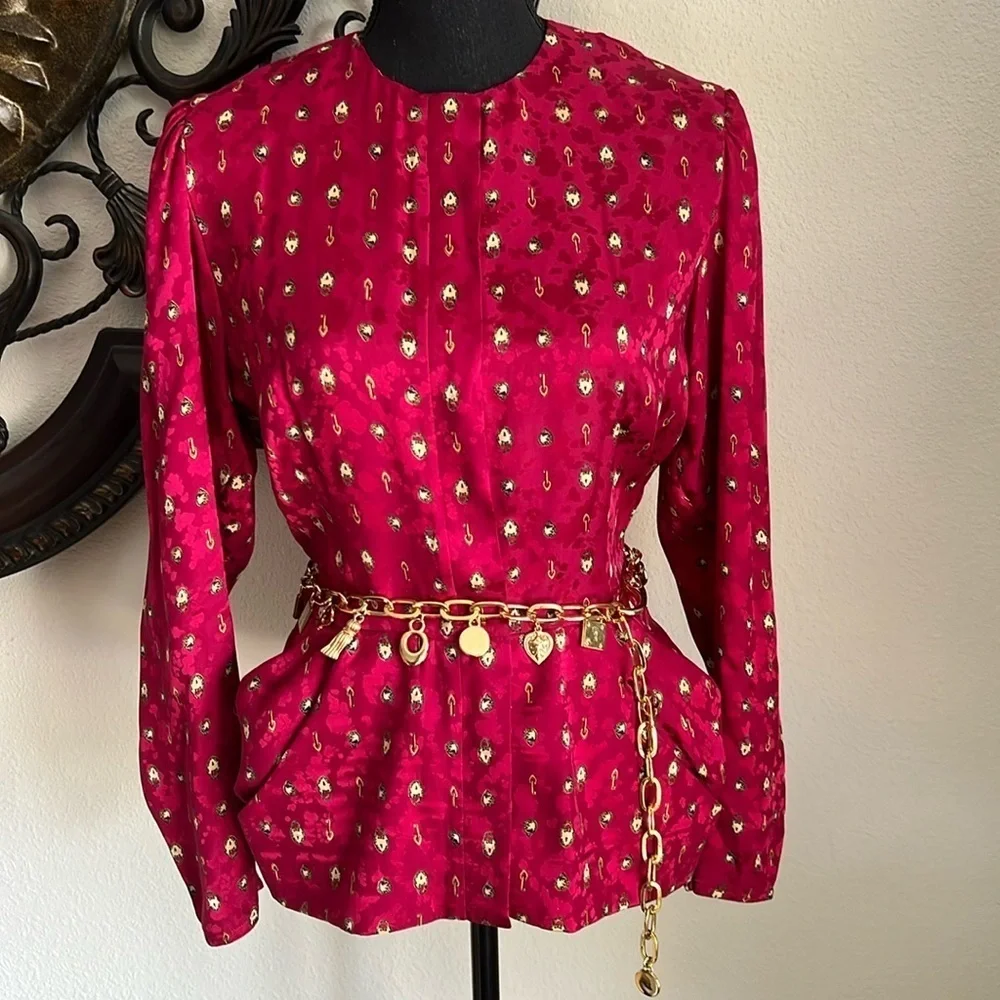 ESCADA Women’s Gold Tone Chain Link Charm Belt Made in Spain VINTAGE RARE FIND!! - Picture 3 of 15